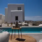 Seaview Pool Near Alemagou فتيليا