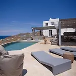 Seaview Pool Near Alemagou فتيليا