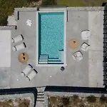 Seaview Pool Near Alemagou * فتيليا