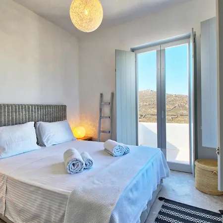 Seaview Pool Near Alemagou Ftelia (Mykonos)