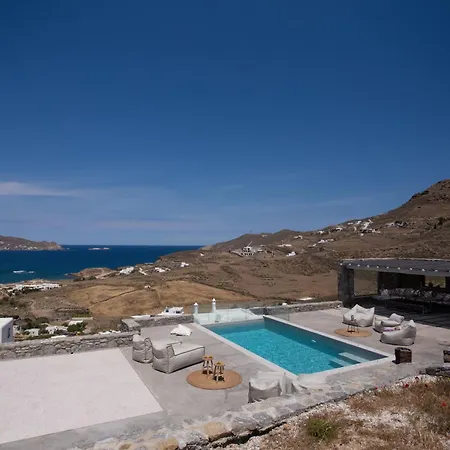 Seaview Pool Near Alemagou *