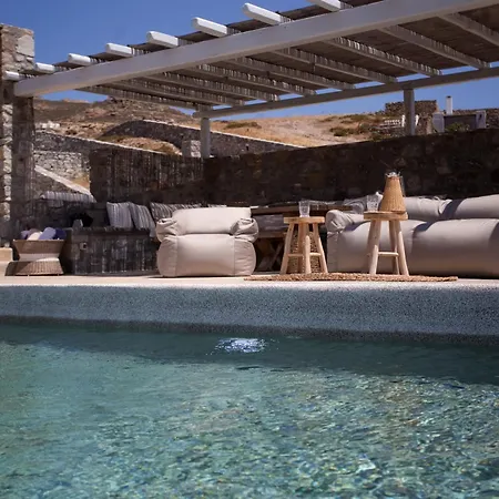 Seaview Pool Near Alemagou