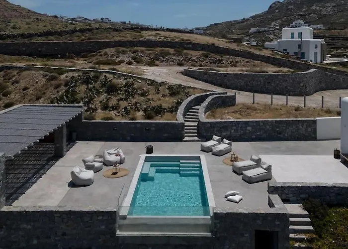 Seaview Pool Near Alemagou