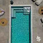 Seaview Pool Near Alemagou *
