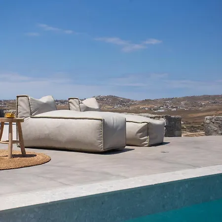 Seaview Pool Near Alemagou * 法蒂亚